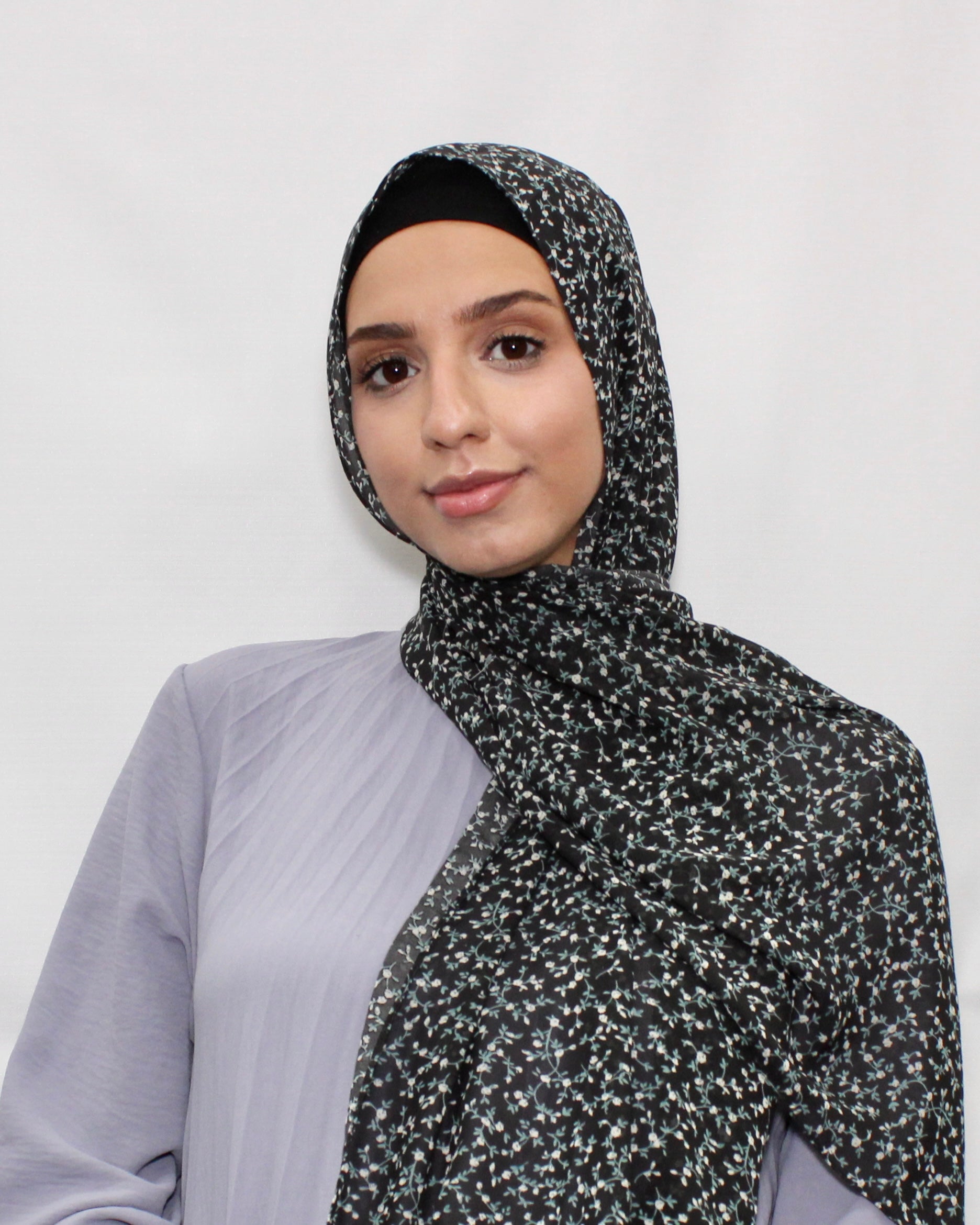 Splendid Partridge Rose Hijab - Modern Abayati
