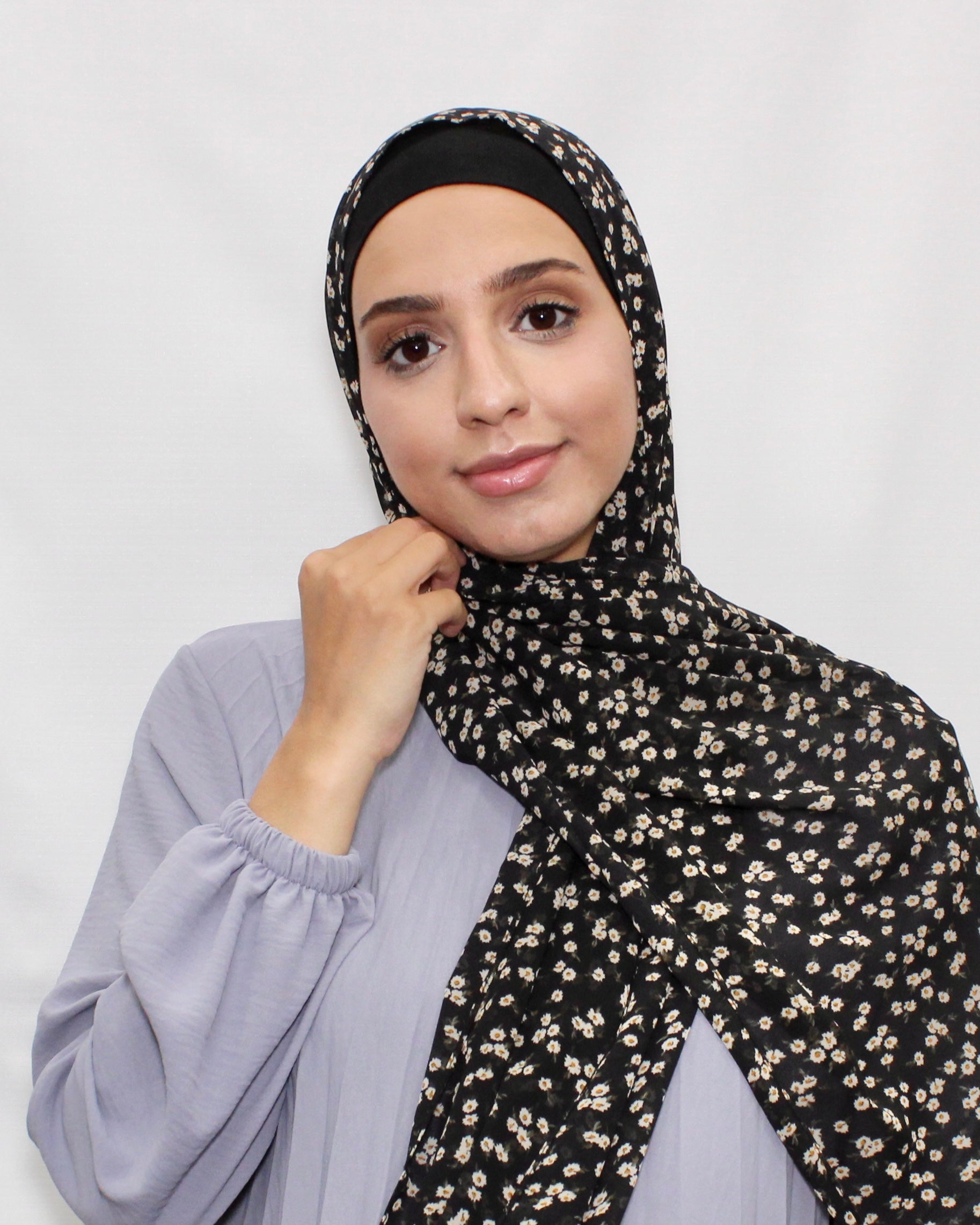 Marvelous Daisy Floral Hijab - Modern Abayati