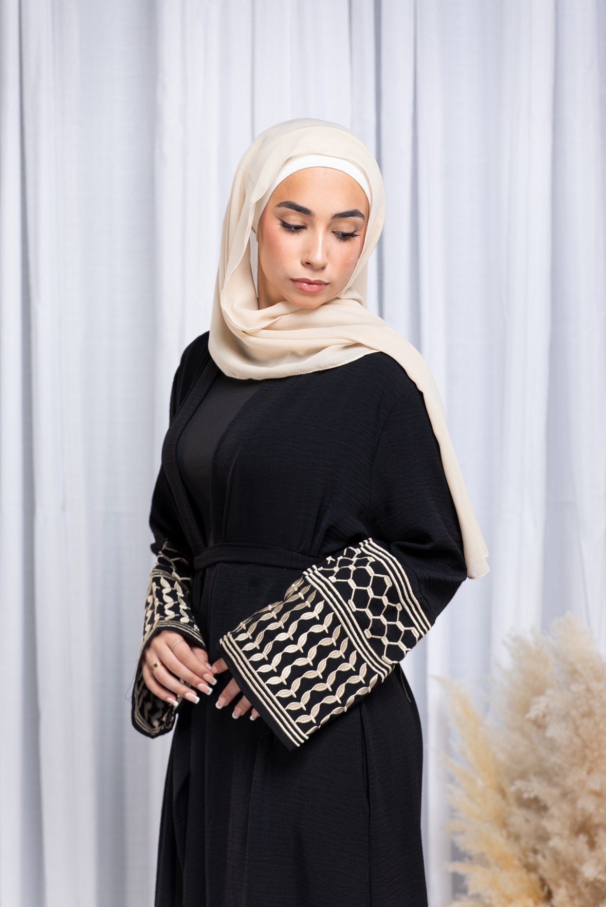 Kiffiyeh Abaya - Black