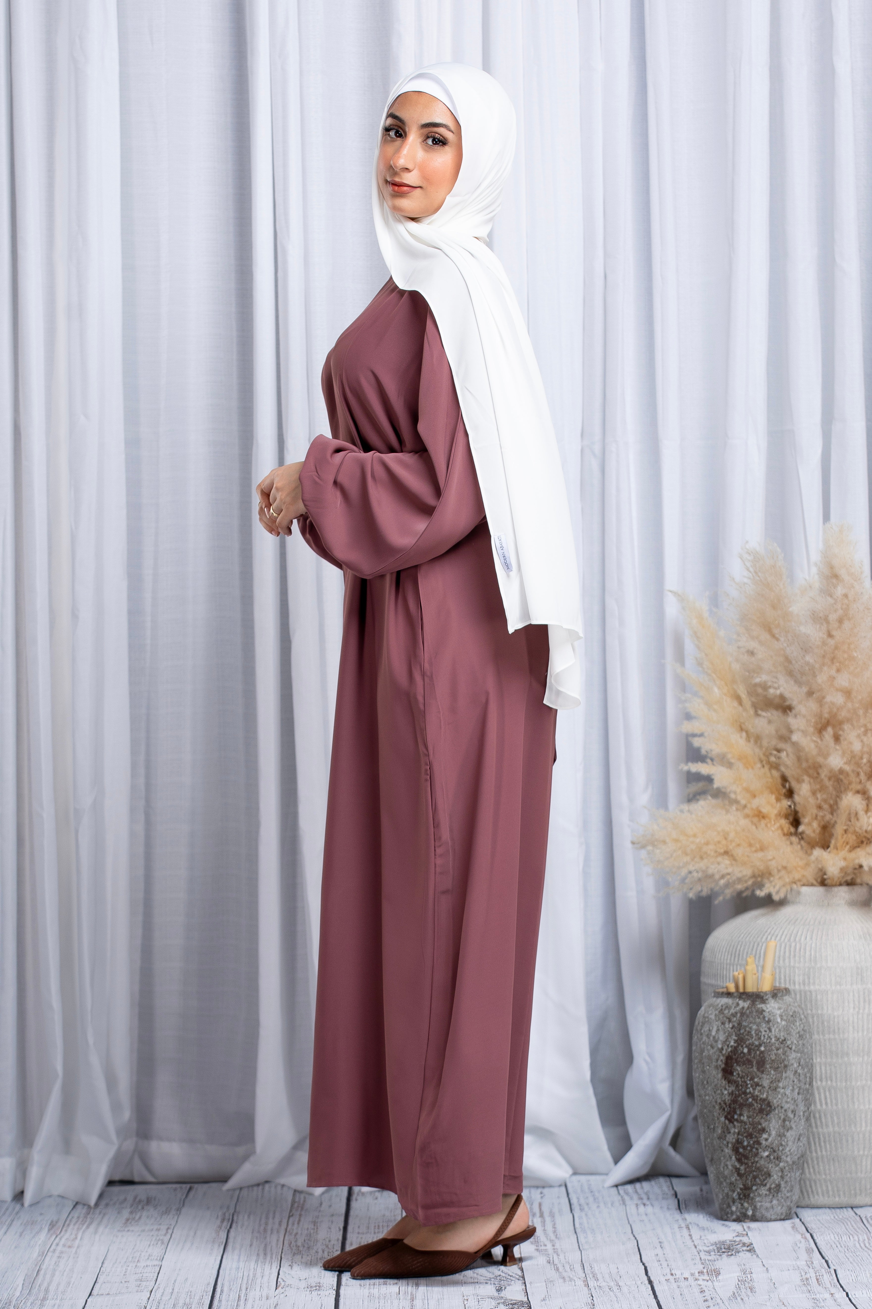 Najma Plain Abaya (Elastic Cuffs) - Rosewood