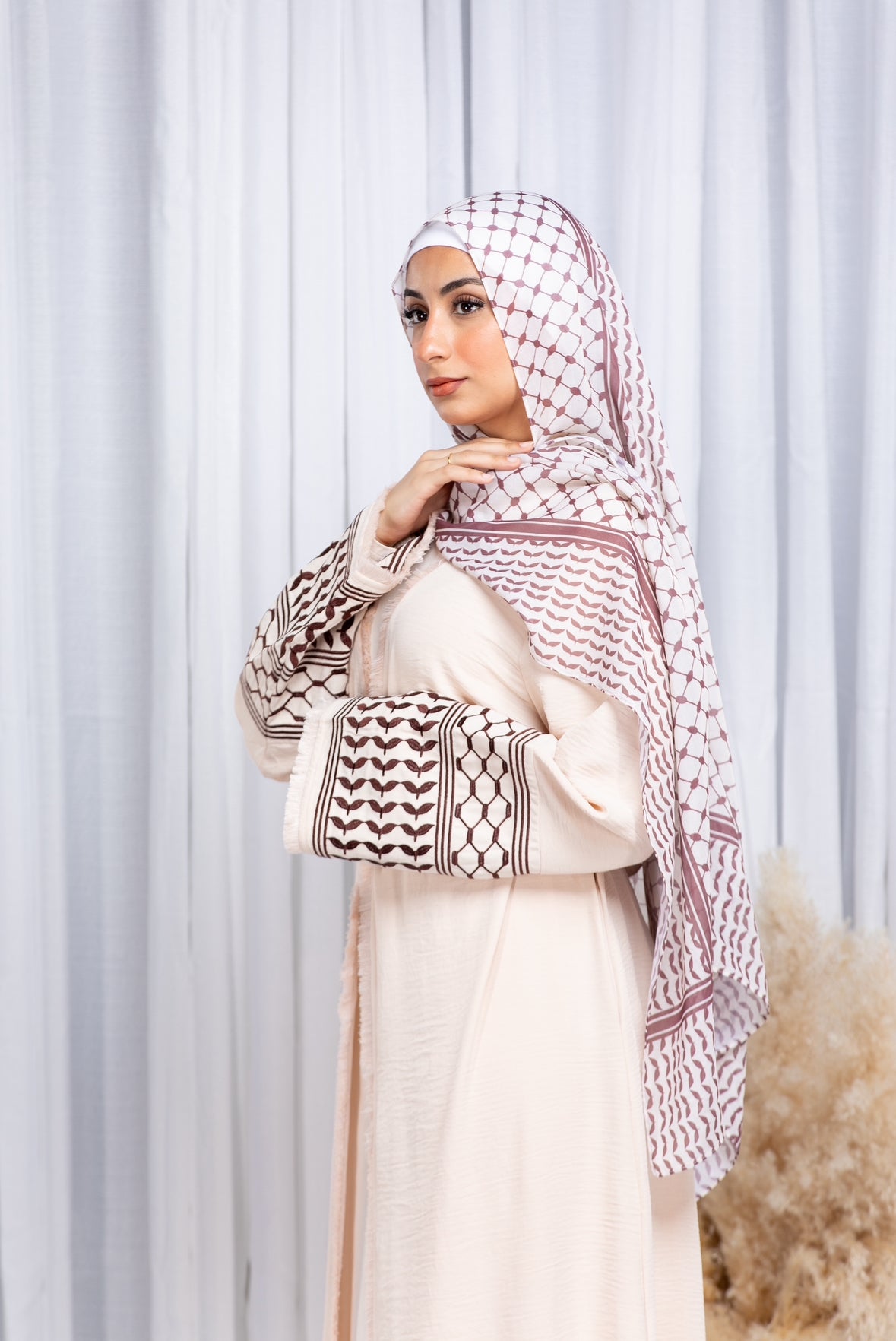 Kiffiyeh Abaya - Beige