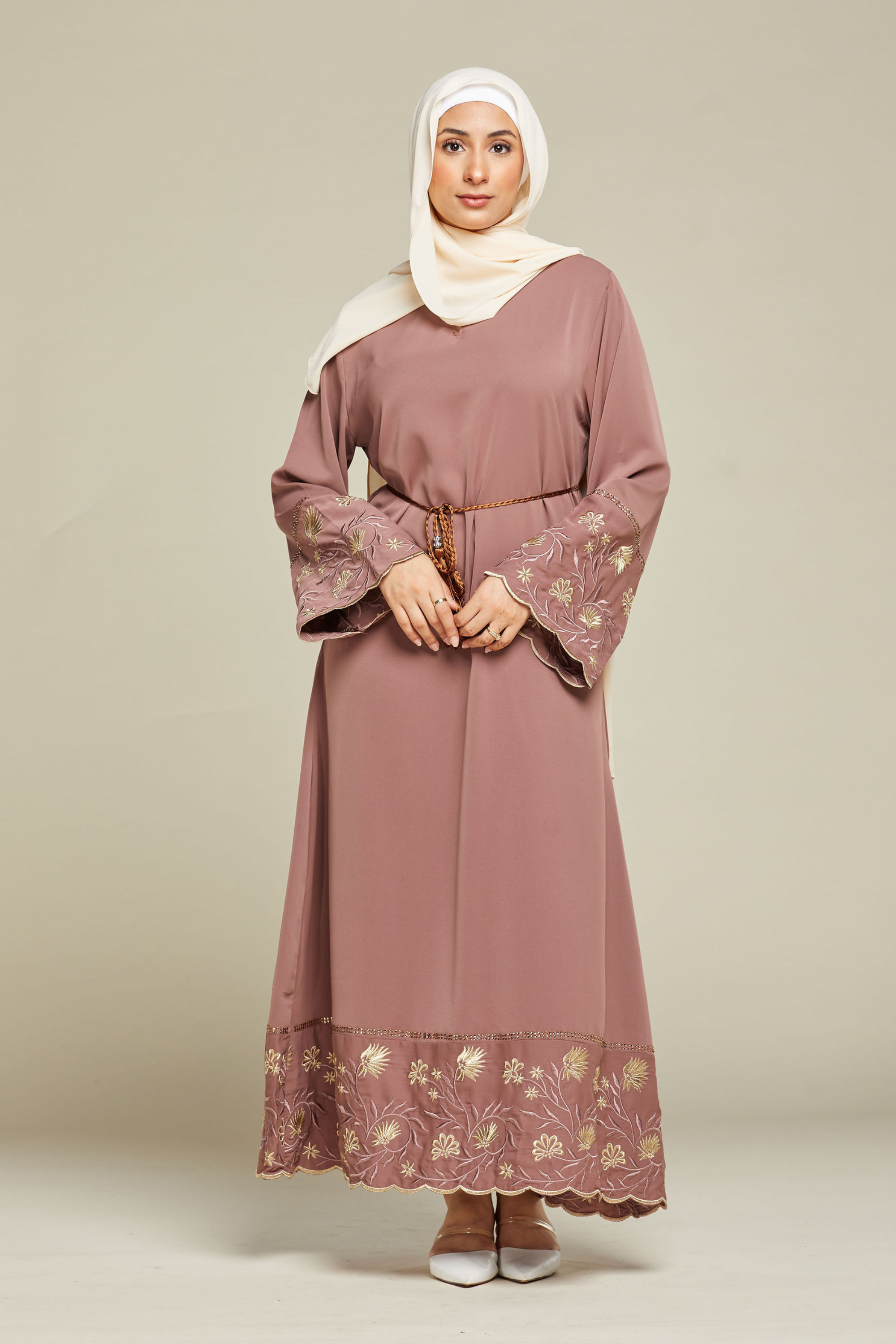 Mariam Embroidered Abaya - Plum