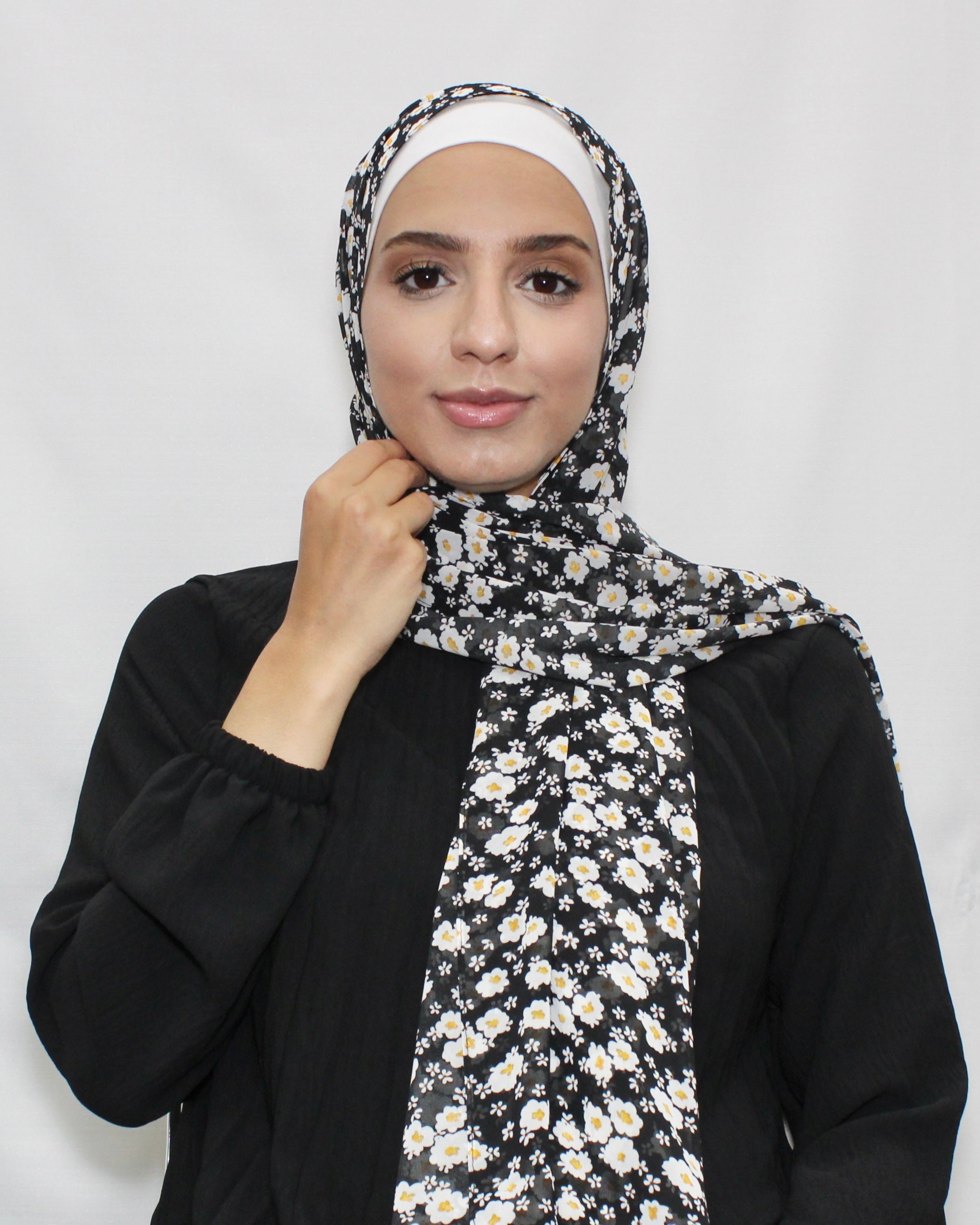 Lovable Camellia Chiffon Hijab - Modern Abayati